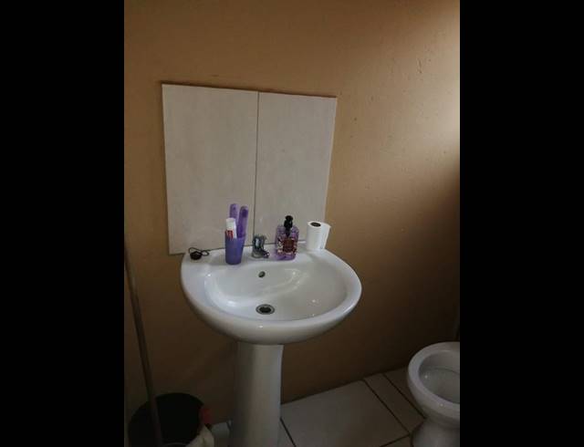 2 BEDROOM PROPERTY TO RENT IN PROTEA GLEN